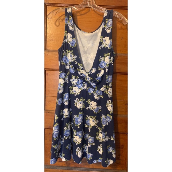forever 21 floral skater dress - Picture 2 of 5